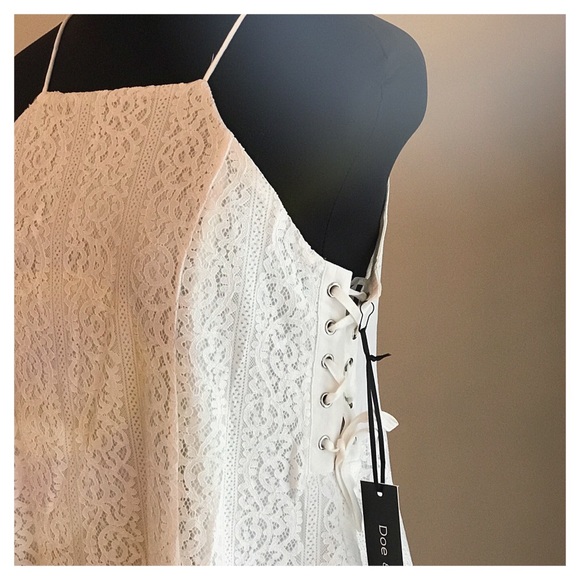 Doe & Rae Tops - Lace-up Side Lace Tank - White